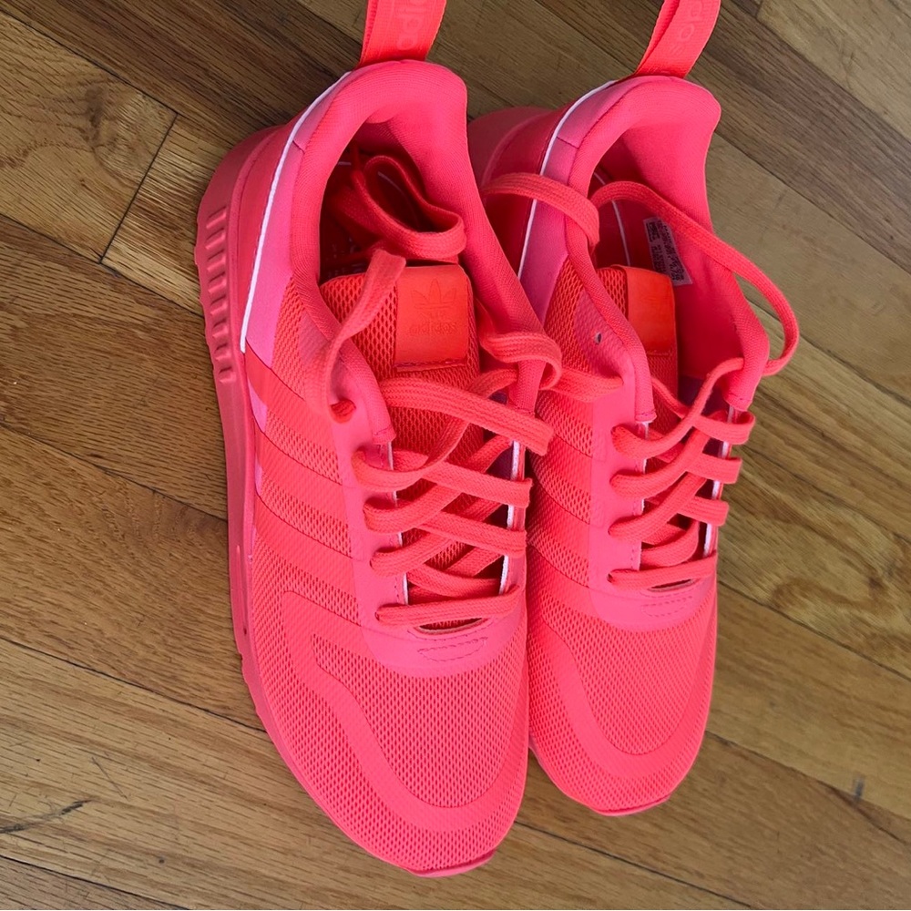 Adidas Hot Pink Tennis Shoes